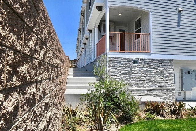Photo - 417 N Market St Townhome