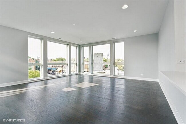 Photo - 3620 W Irving Park Rd Unit 2R