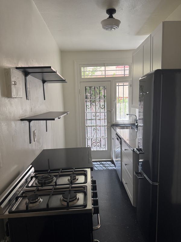 Photo - 245 S Berendo St