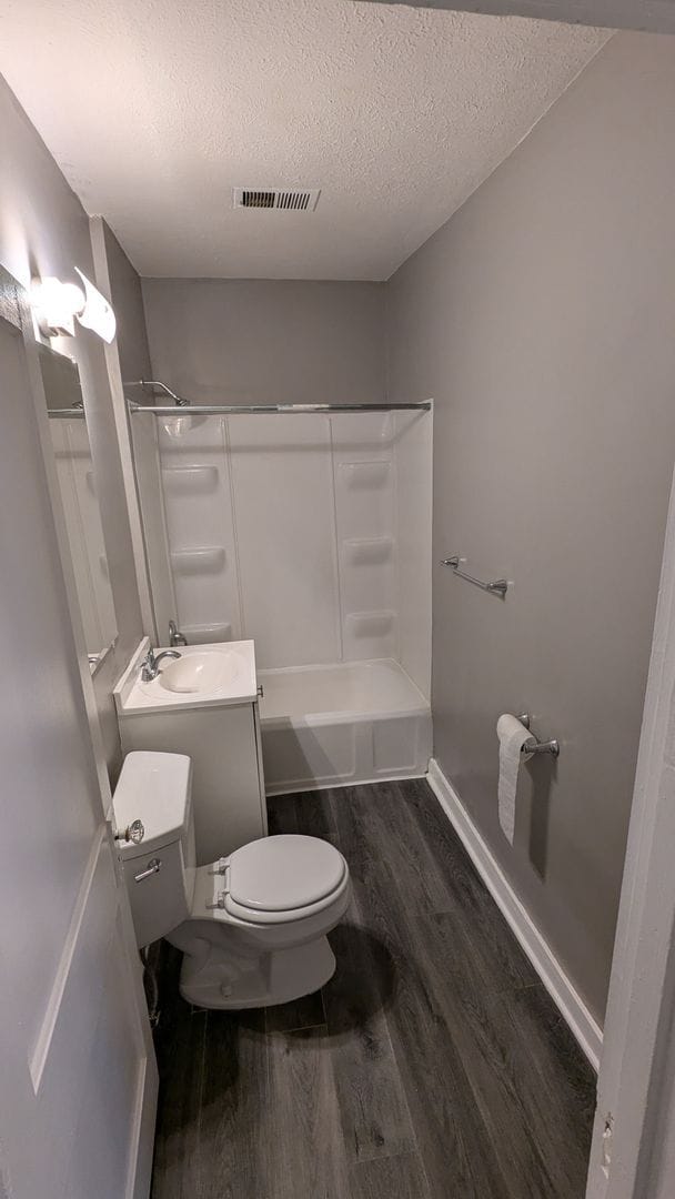 Photo - 6500 Havelock Ave Unidad #2