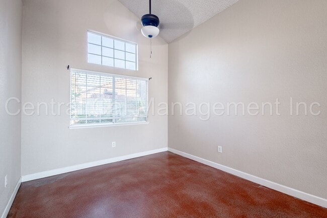 Photo - 3 Bedroom/2.5 Bath Home in Silver Creek - $2295 Per Month!