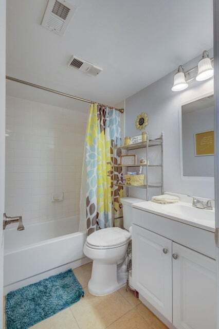 Photo - 1040 Lake Shore Dr Unit 202