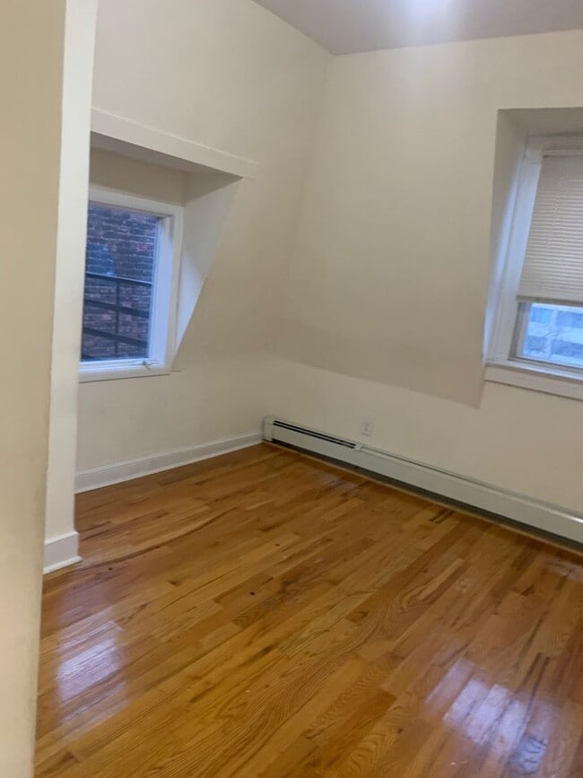 Photo - 86 Clinton Ave Unidad 3