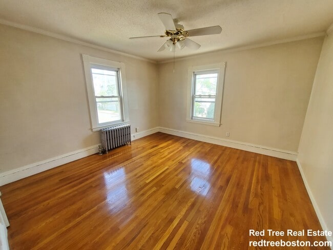 Photo - 8 Cross St Unit TOWNHOUSE