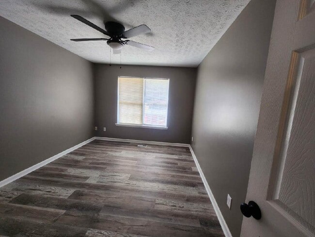 Photo - 128 Austin Cir Unidad 2