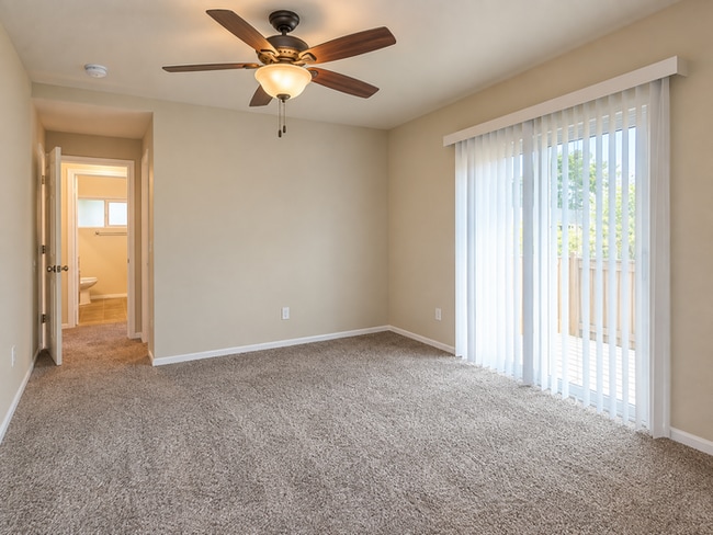 912 Cascade Ave
