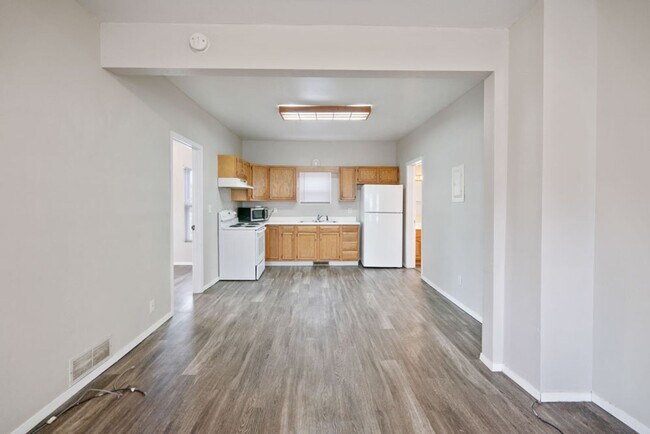 Photo - 2118 College St Unidad 2118 (Upper )