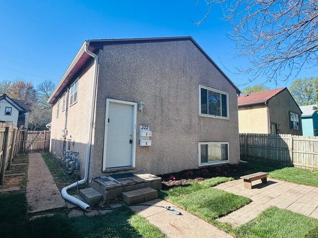 Photo - 322 Baker St E Townhome