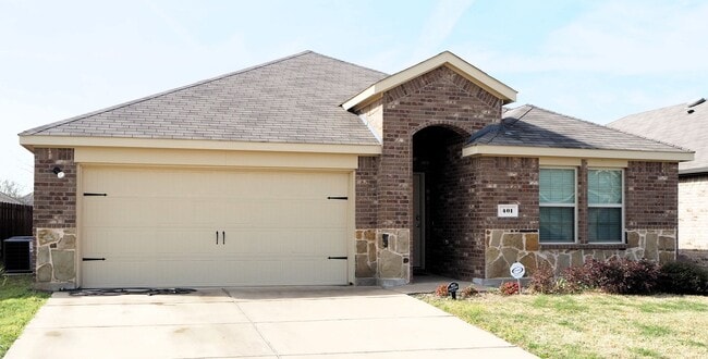 Building Photo - 401 Wilson Way