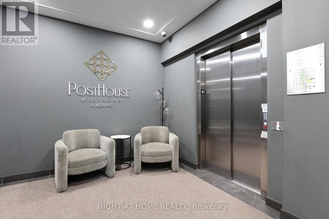 Photo - 377 Winona Ave Unité 509