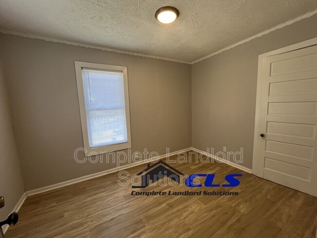 Photo - 700 S 8th St