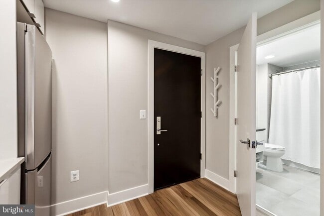 Photo - 1311 13th St NW Unidad T04