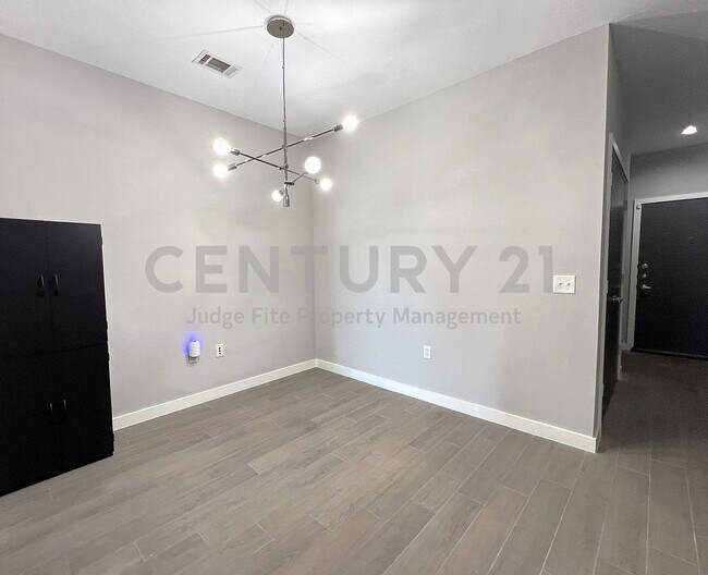 Photo - Well-Maintained 2/2 Condo Just a Short Walk From SMU! Unit 511