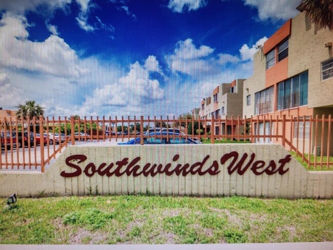 Building Photo - 9331 SW 4th St Unit 115A Rental
