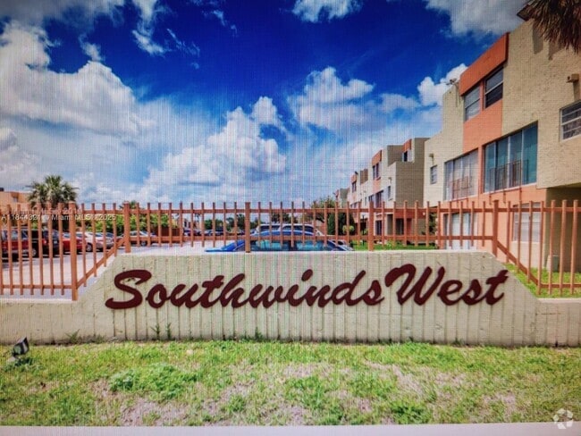 Building Photo - 9331 SW 4th St Unit 115A Rental