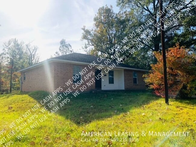 Building Photo - 607 Park Ln