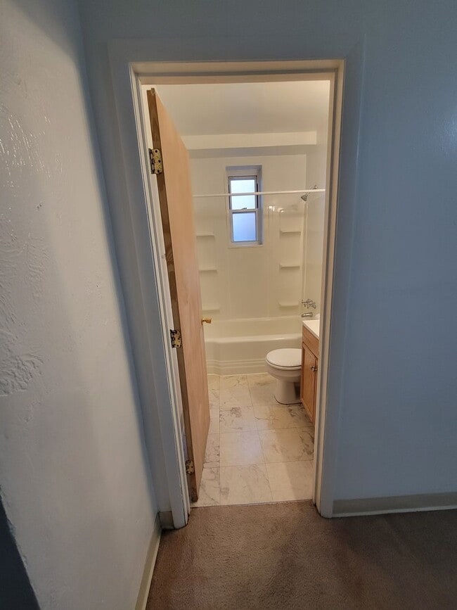 Photo - Carol Shamrock Apartments