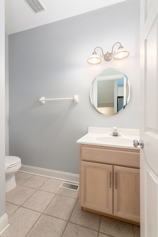 Photo - 1087 Michigan Ave