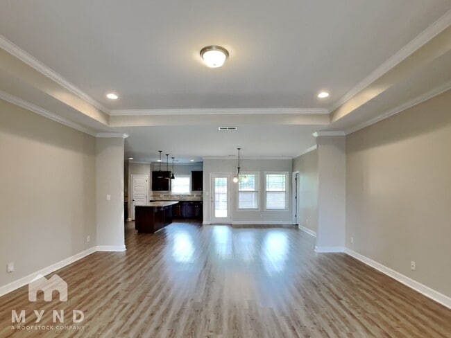 Photo - 214 Balota St