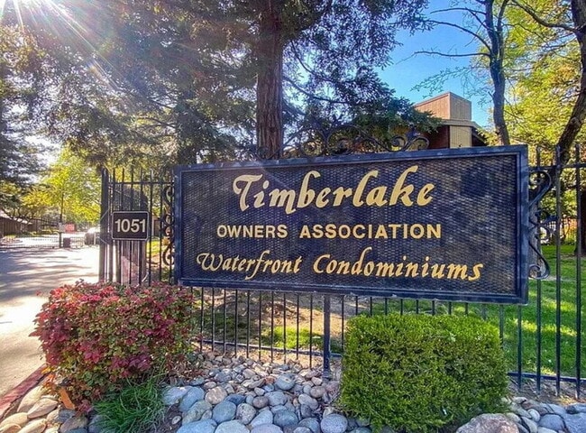 Building Photo - 903 Fulton Ave Unit #406