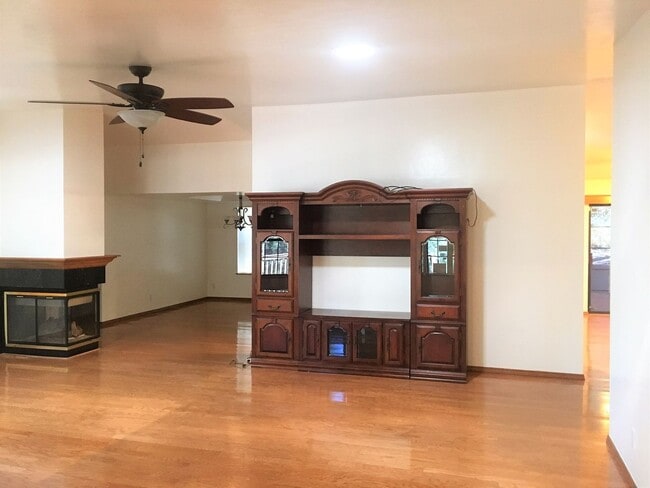 Photo - 1095 Timber Point Cir