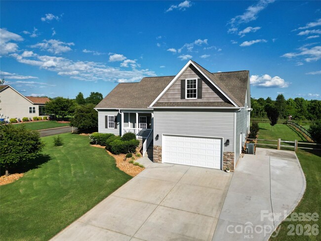 Photo - 141 Logan Ridge Dr