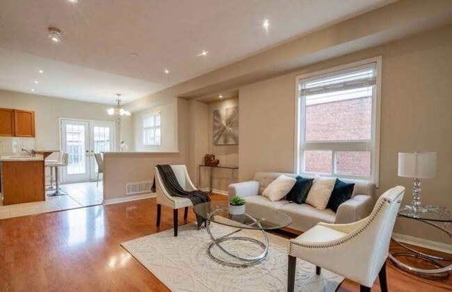 Photo - 61 Livingston Rd Unit 3-Bed Plus Den