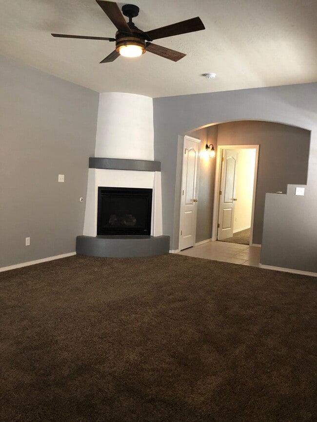 Building Photo - 11619 Terracita Ln SE Rental