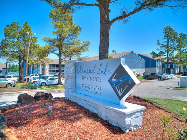 Diamond Lake Apartments