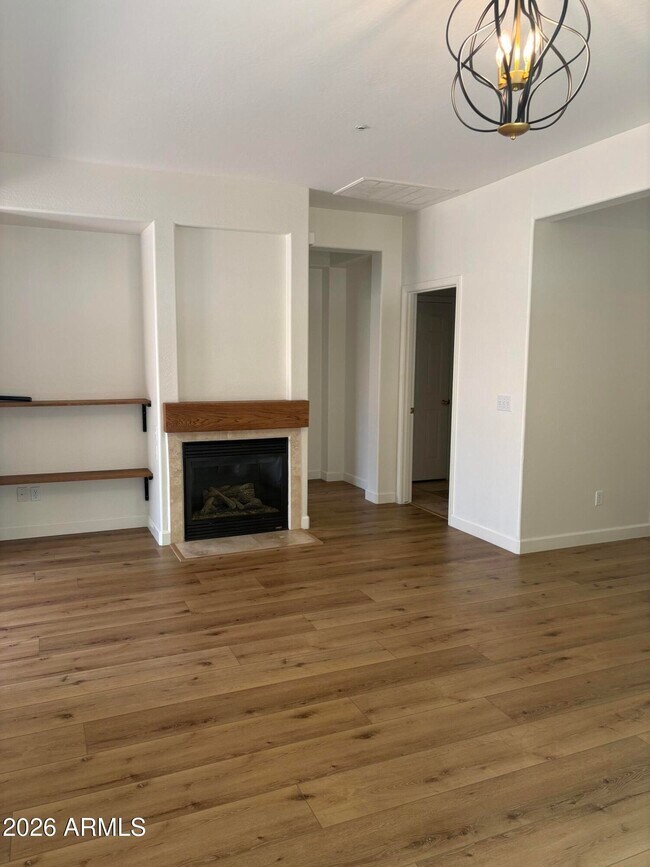 Photo - 670 Brindle Dr
