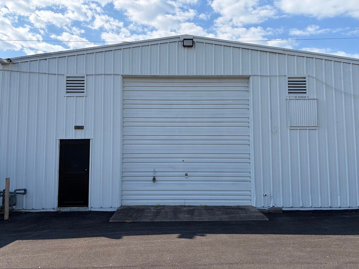 Midtown Plaza - Midtown Plaza Unit 19