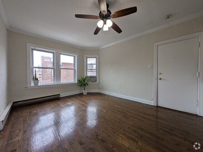Building Photo - 429 W Roscoe St Unit 646.5#3S Rental
