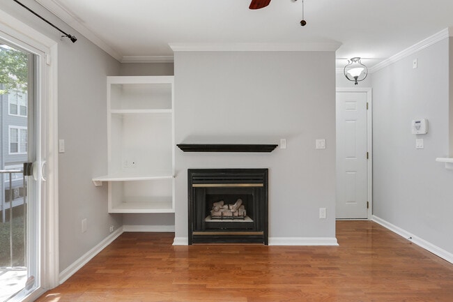 Photo - 625 Granville Ct
