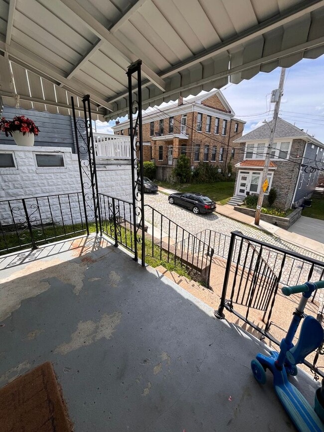 Photo - 109 Kenova St