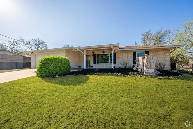 Building Photo - 1213 Donna Kay Dr Rental