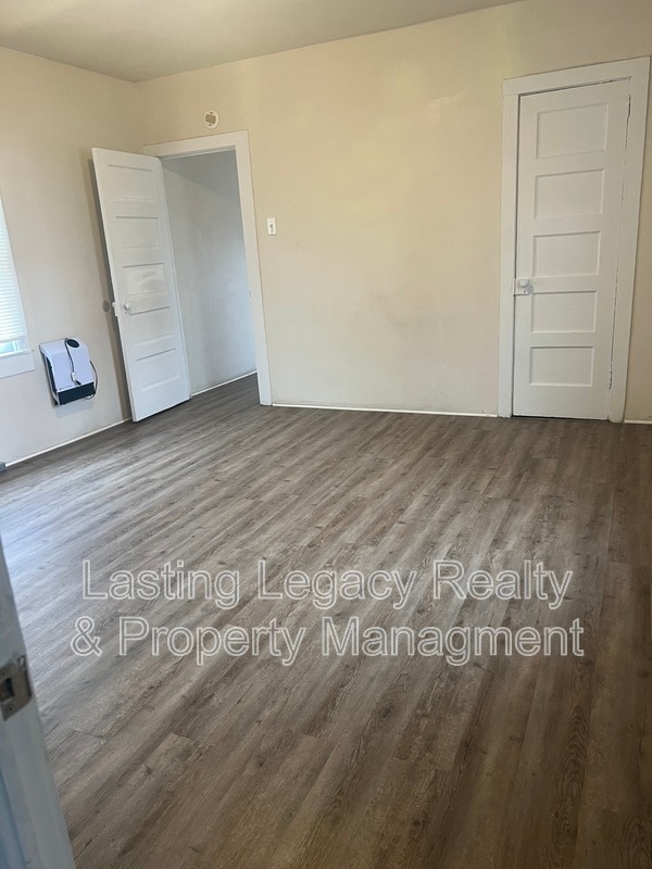 Photo - 1016 W 13th St