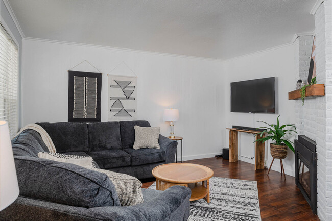 Building Photo - 212 Baldwin Ave Rental