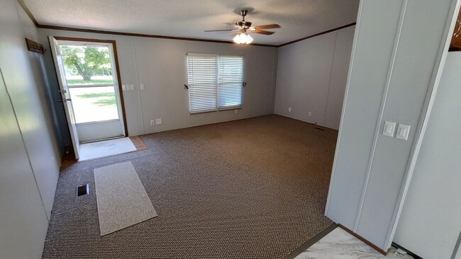 Photo - Maryville 37803 - 3 bedroom, 2 bath home. -  Contact Troy Adams (865) 233-6949