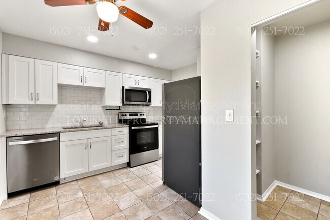 Photo - 2421 Lindsay Ave Unidad 2