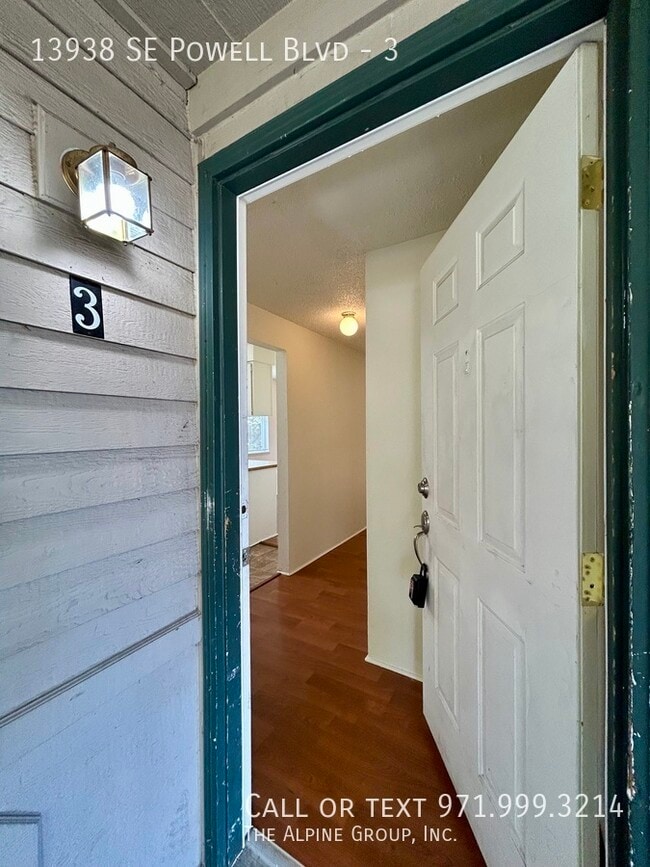 Photo - 13938 SE Powell Blvd Townhome