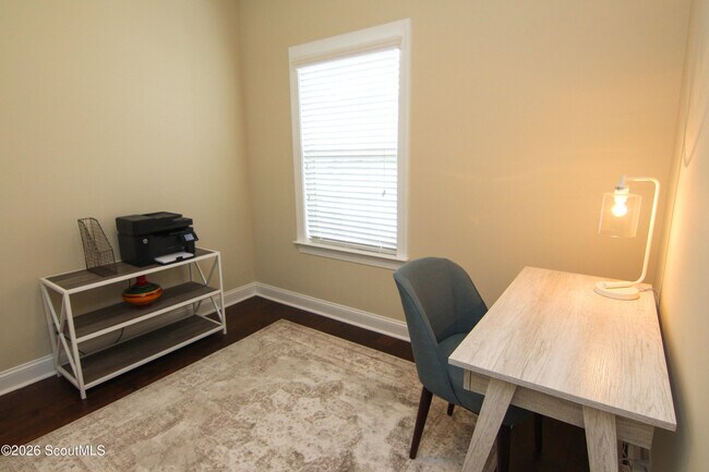 Photo - 905 Mariners Cir