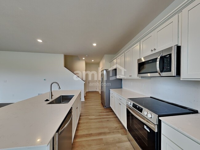 Photo - 9166 Henley Ave