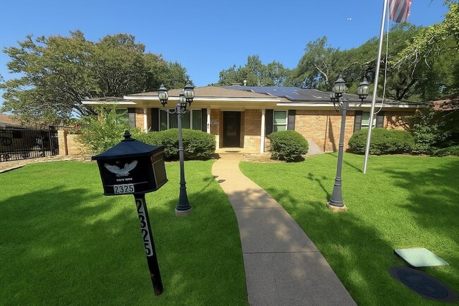 Building Photo - 2325 Ravenwood Dr Rental
