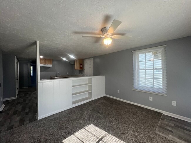 Photo - 2218 Murchison Rd