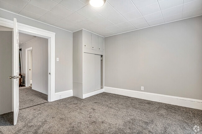 Building Photo - 1820 N 9th St Unit Upper Rental