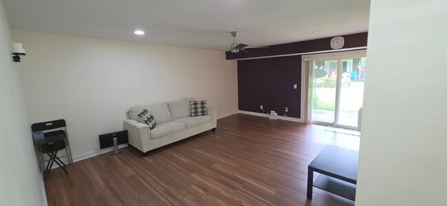 2500 Topsfield Rd