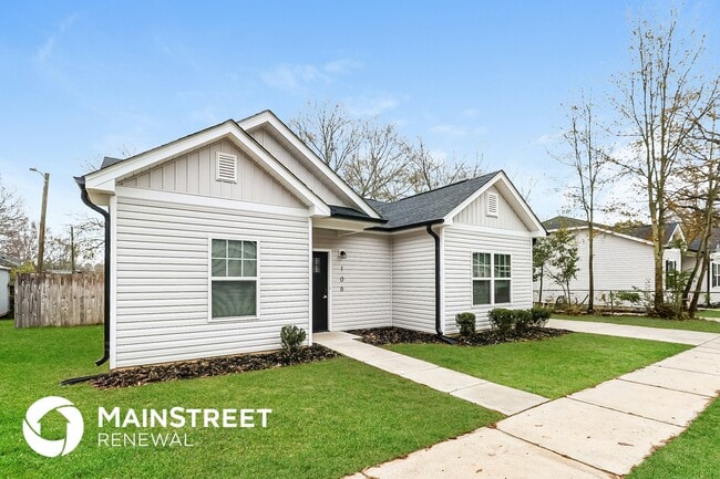 Photo - 106 S Elm St