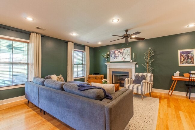 Photo - Beautiful 3 Bed/2.5 Bath Home with garage in Jonesborough