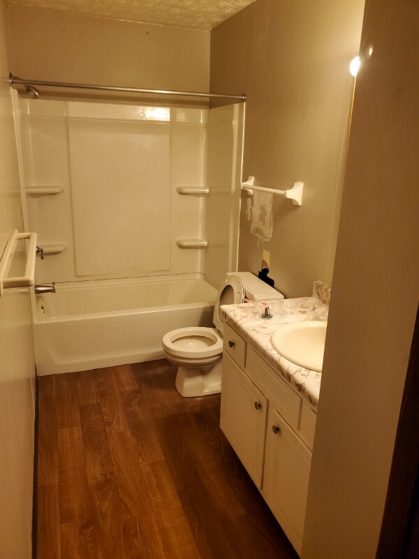 Photo - 1103 W Maple St