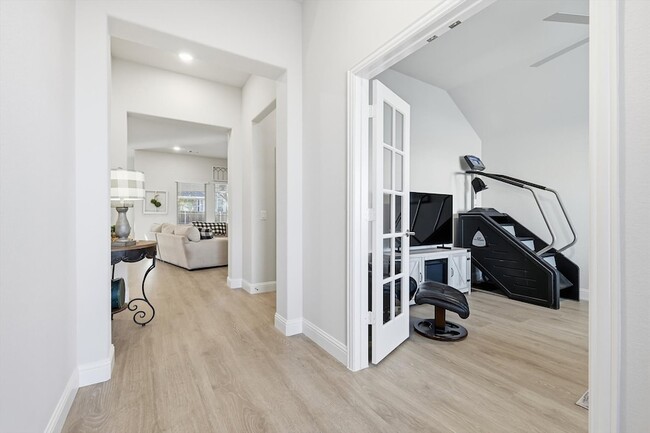 Photo - 1125 Cardinal Dr